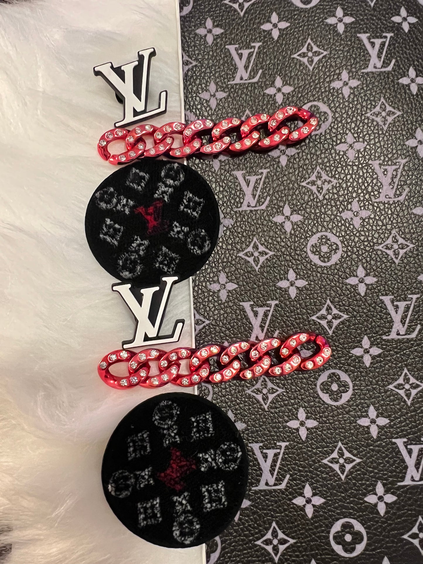Black Red KV