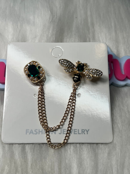 ✨ Crystal Bee Chain Pin Brooch