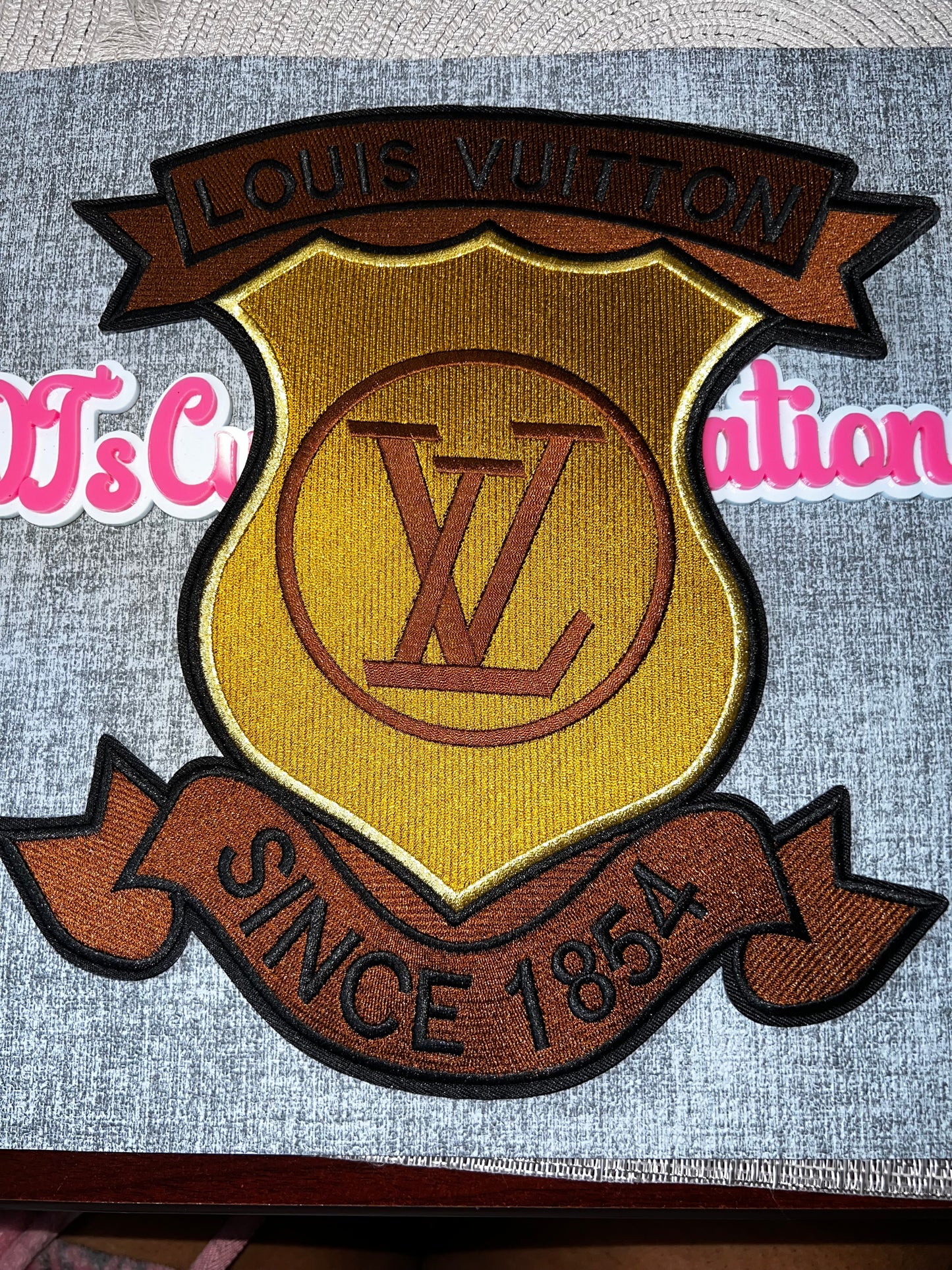 Luxe Shield Style Patch (Brown/Gold)