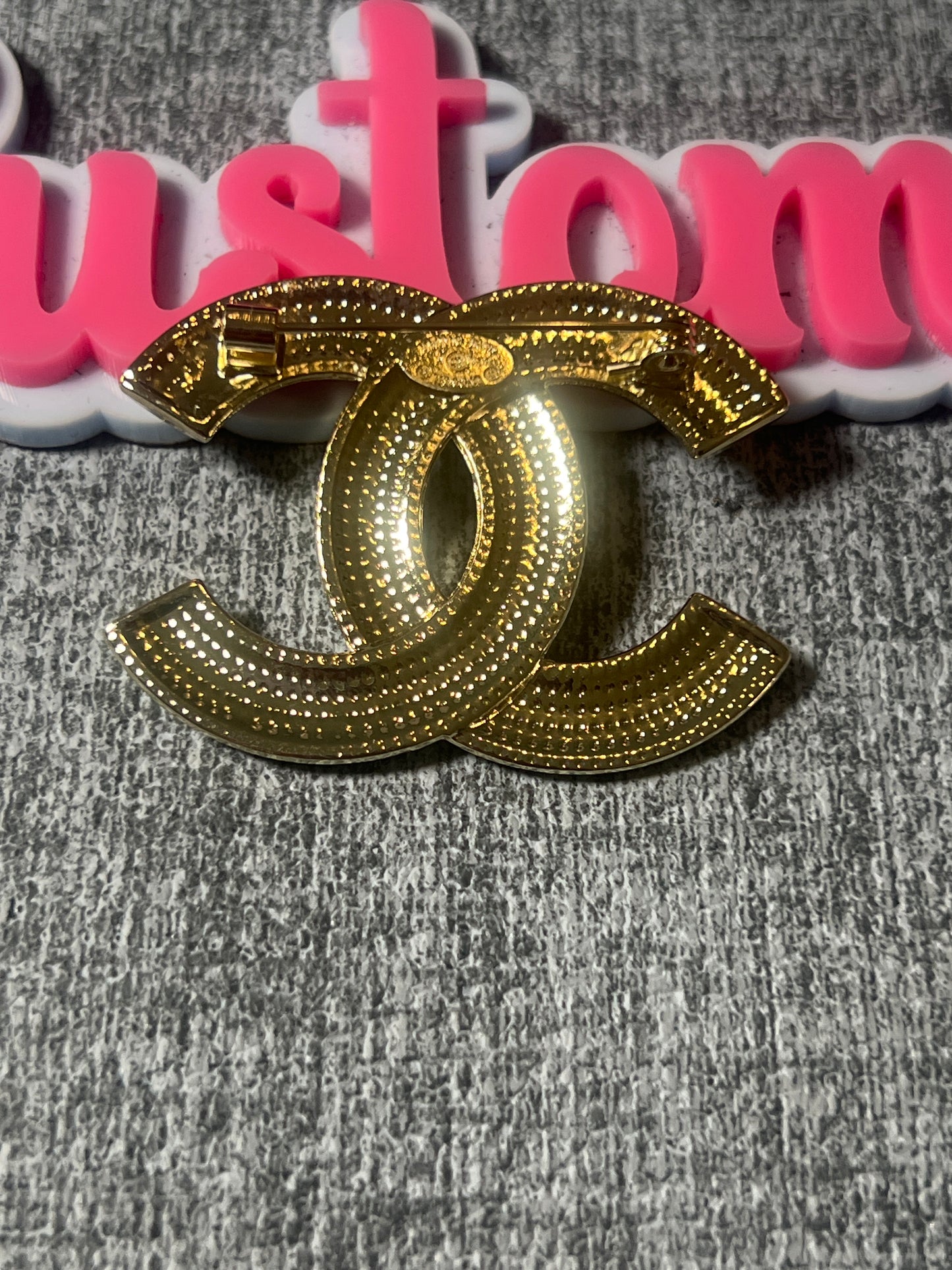 Glam Rhinestone Fashion Brooch – Black & Gold Statement Pin