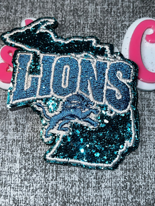 Blue Glitter Lion State Embroidered Iron-On Patch | Statement Appliqué