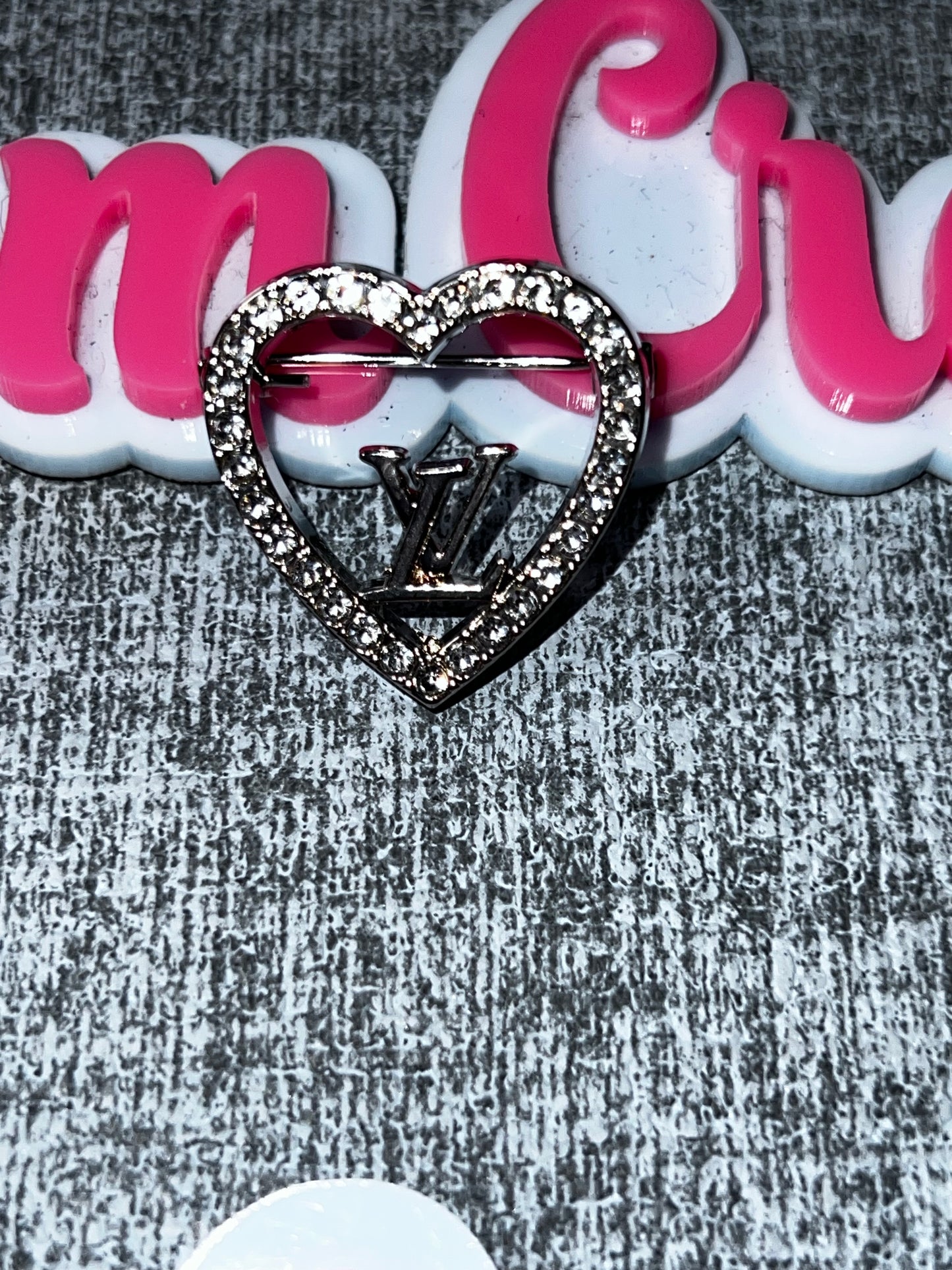 Rhinestone Heart Letter Brooch Pin Silver Tone – Elegant Sparkle Brooch