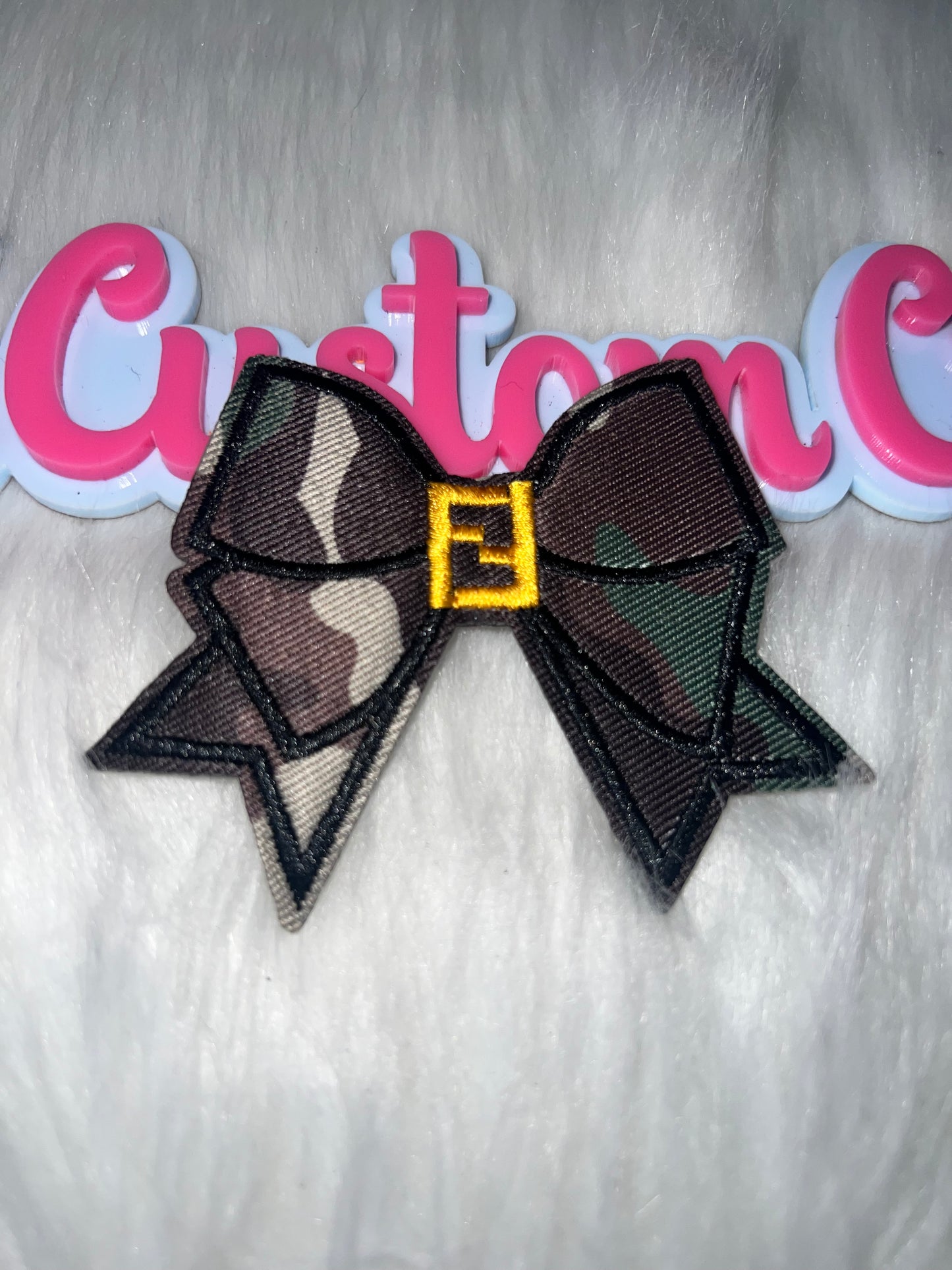 🎀💚 Camo Bow with Gold FF Buckle Iron-On Patch