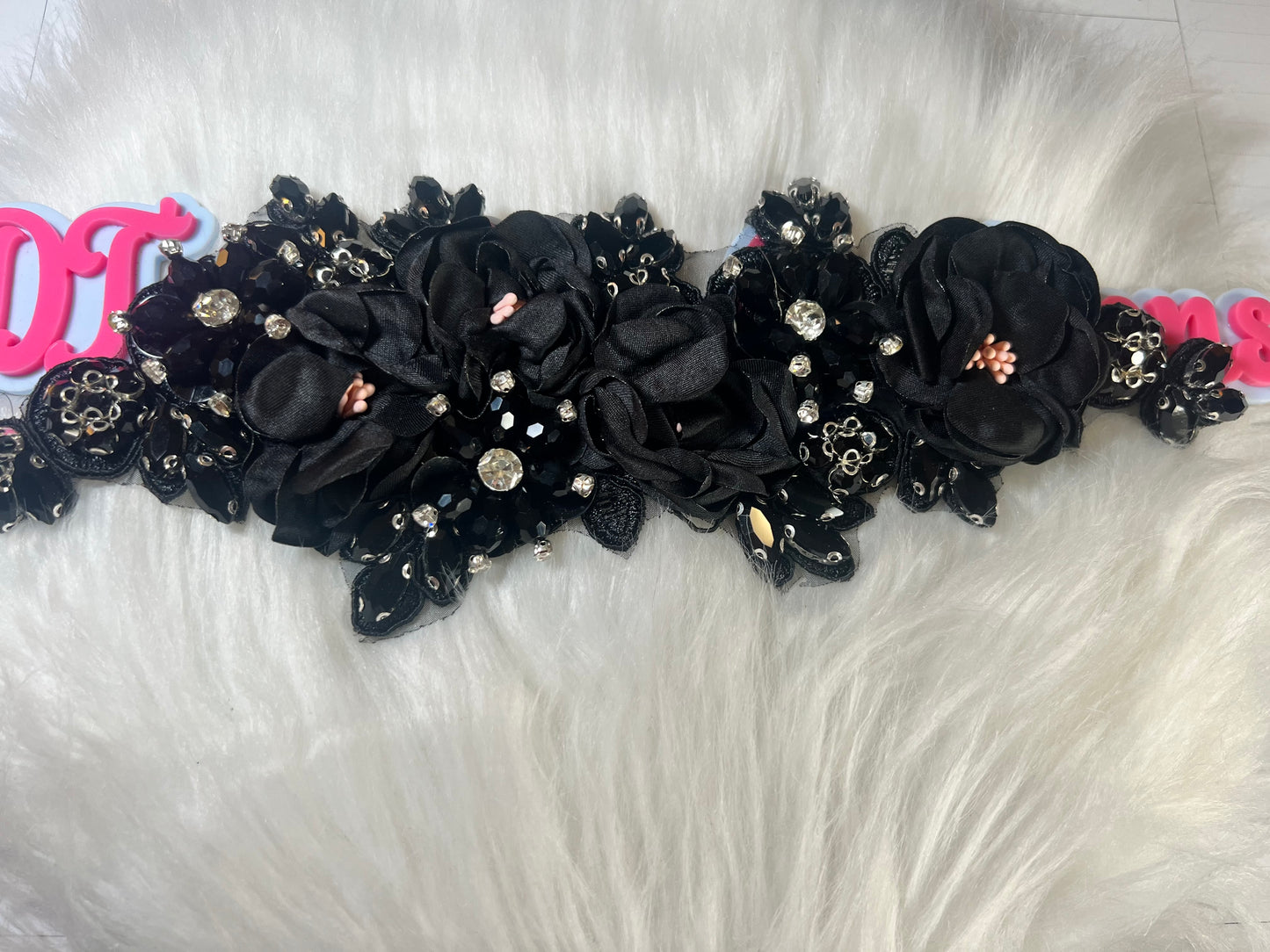 🖤 Black 3D Floral Appliqué