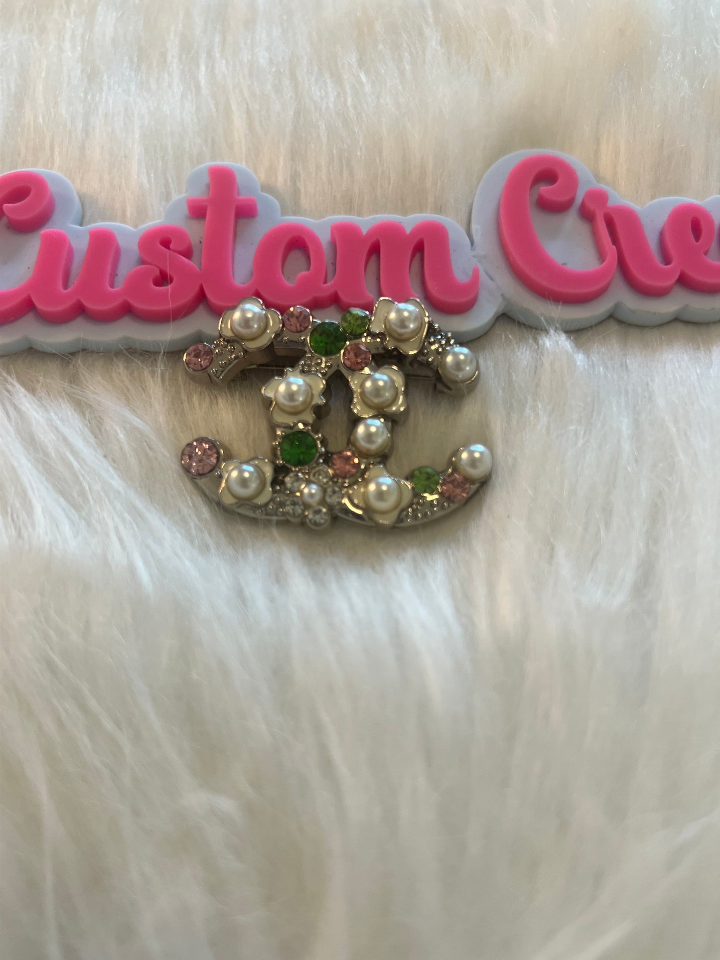 AKA Colors Pearl CC Brooch