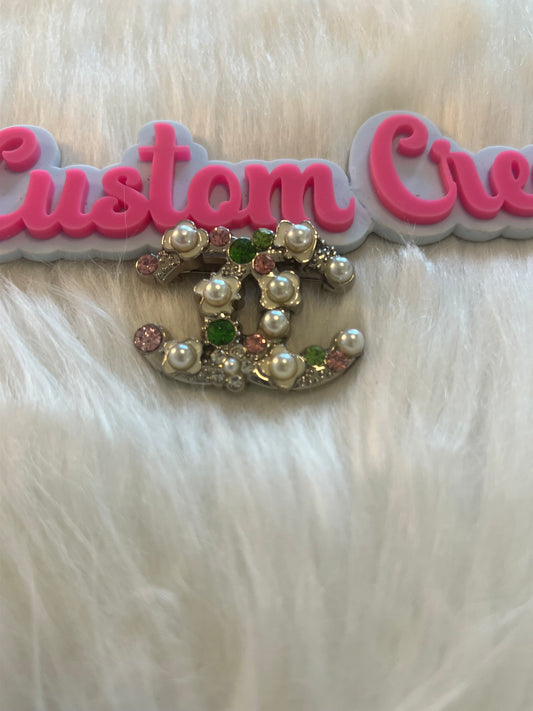 AKA Colors Pearl CC Brooch