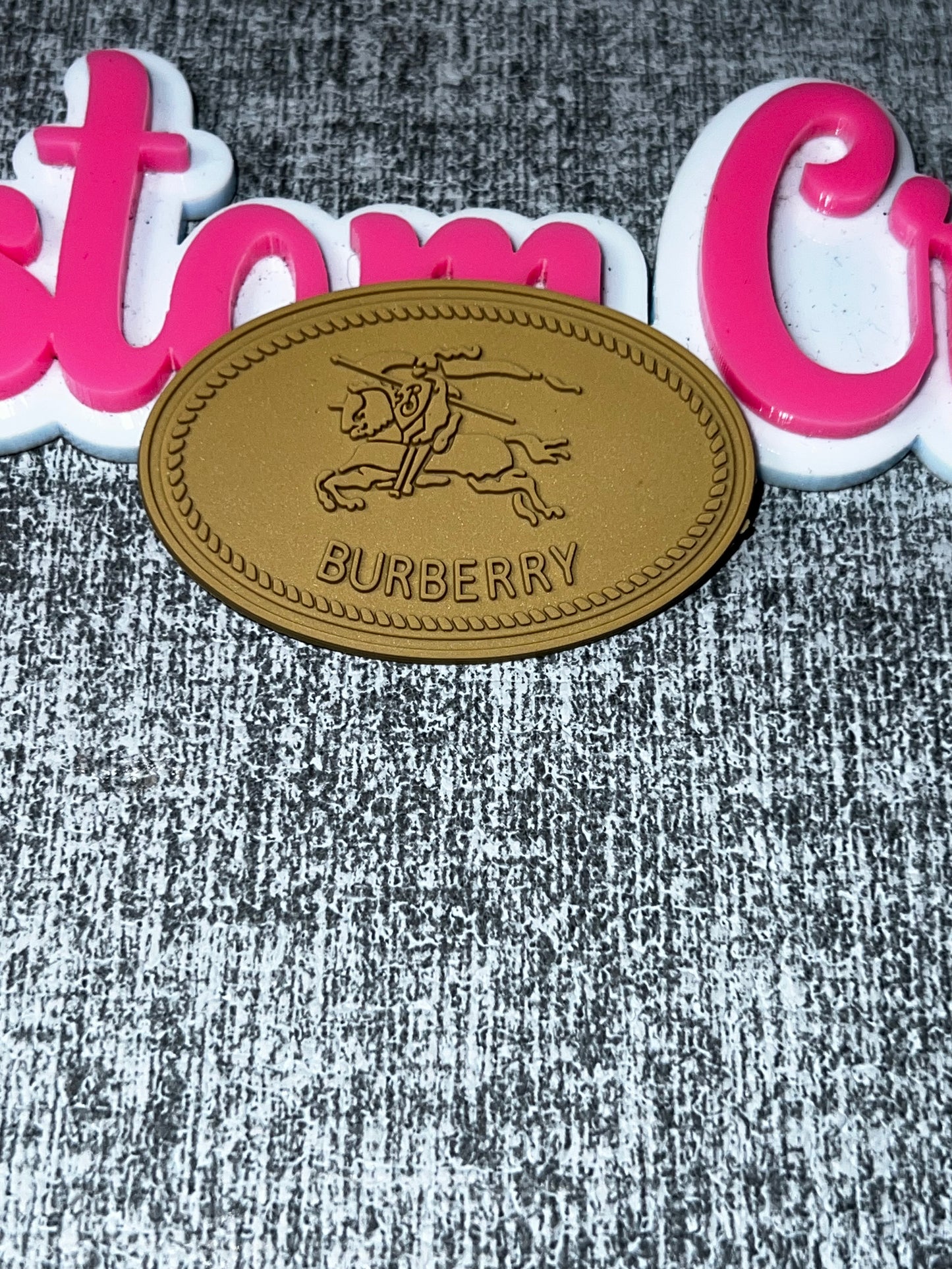 Oval Horse Emblem Patch Tag – Metallic Look Fashion Applique