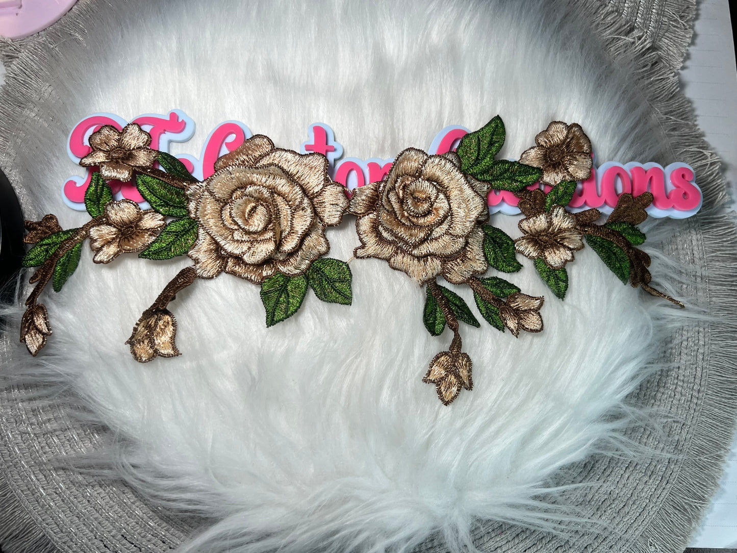🌹 Tan Rose Floral Appliqué