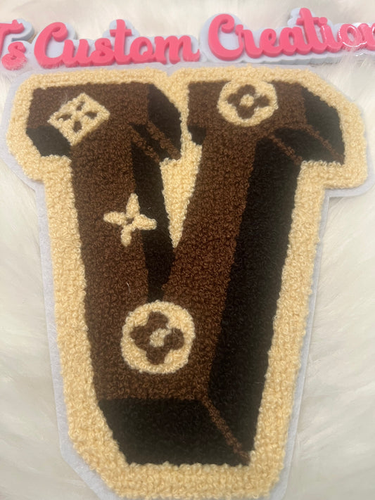 Brown Fluffy L&V trim in tan