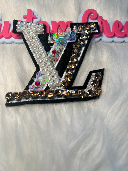 Pearl Flower & Rhinestone LV