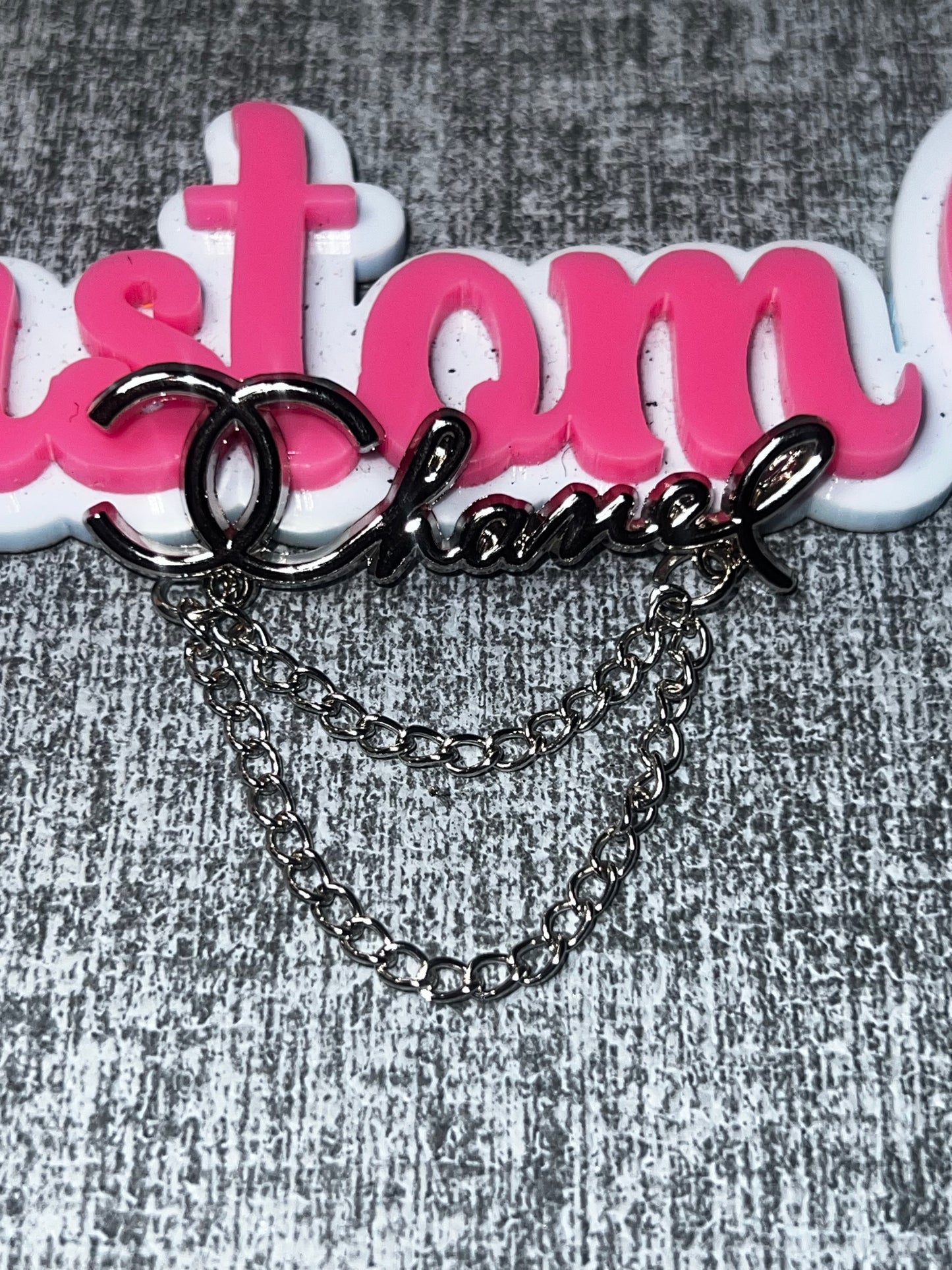 Silver Script Flat Back Charm with Chain – Decorative Metal Embellishment for DIY Crafts