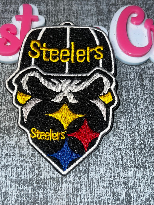 Skull Embroidered Iron-On Patch – Black, Gold & Silver