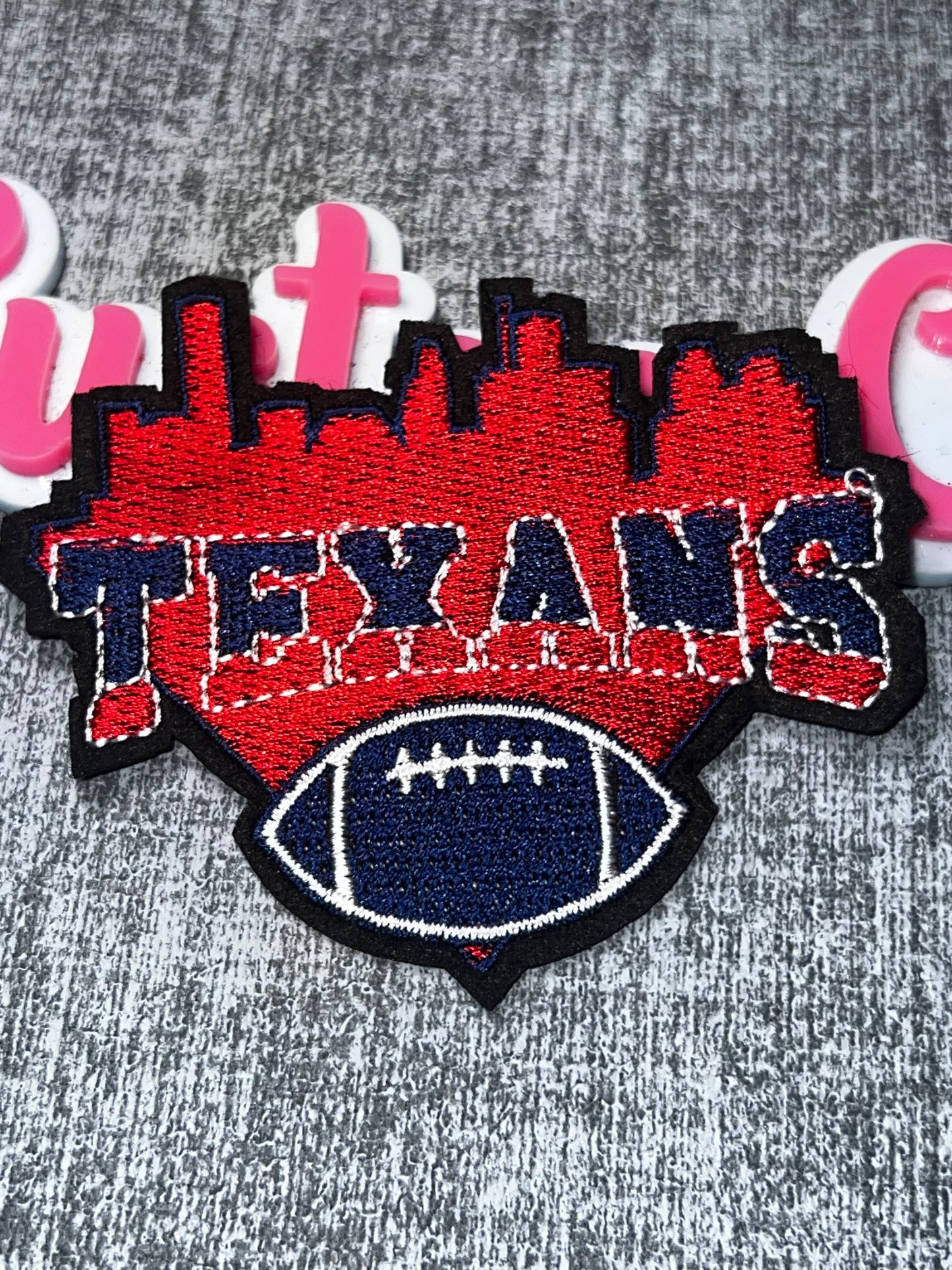 Red Blue Skyline Embroidered Iron-On Patch – City Style Decorative Appliqué