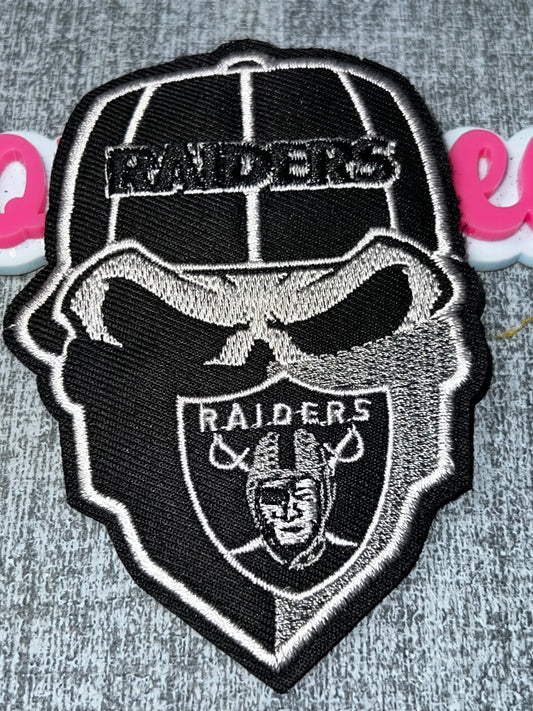 Black & Silver Helmet Skull Embroidered Iron-On Patch | Decorative Appliqué
