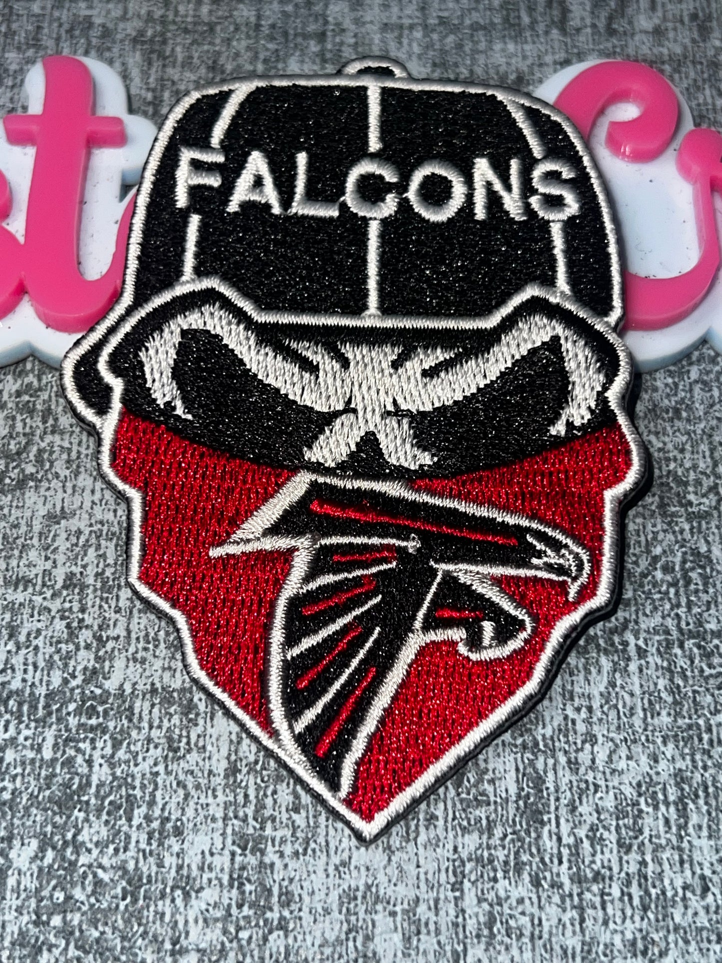 Red Bird Fan Embroidered Iron-On Patch | Red Bird Mascot Decorative Appliqué