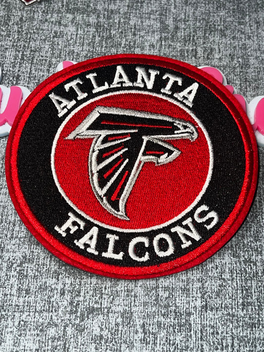 Red Bird Circle Fan Embroidered Iron-On Patch | Red Bird Mascot Decorative Appliqué