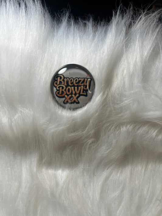 Chris Breezy small Pin