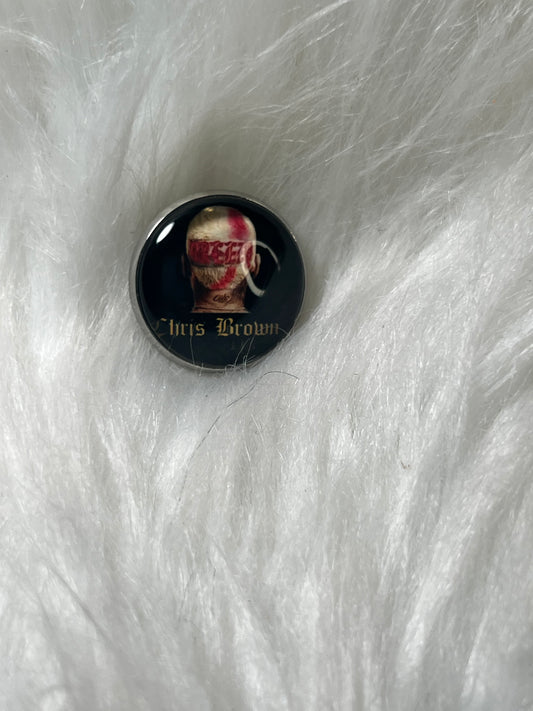 Chris Breezy Pin small Pin