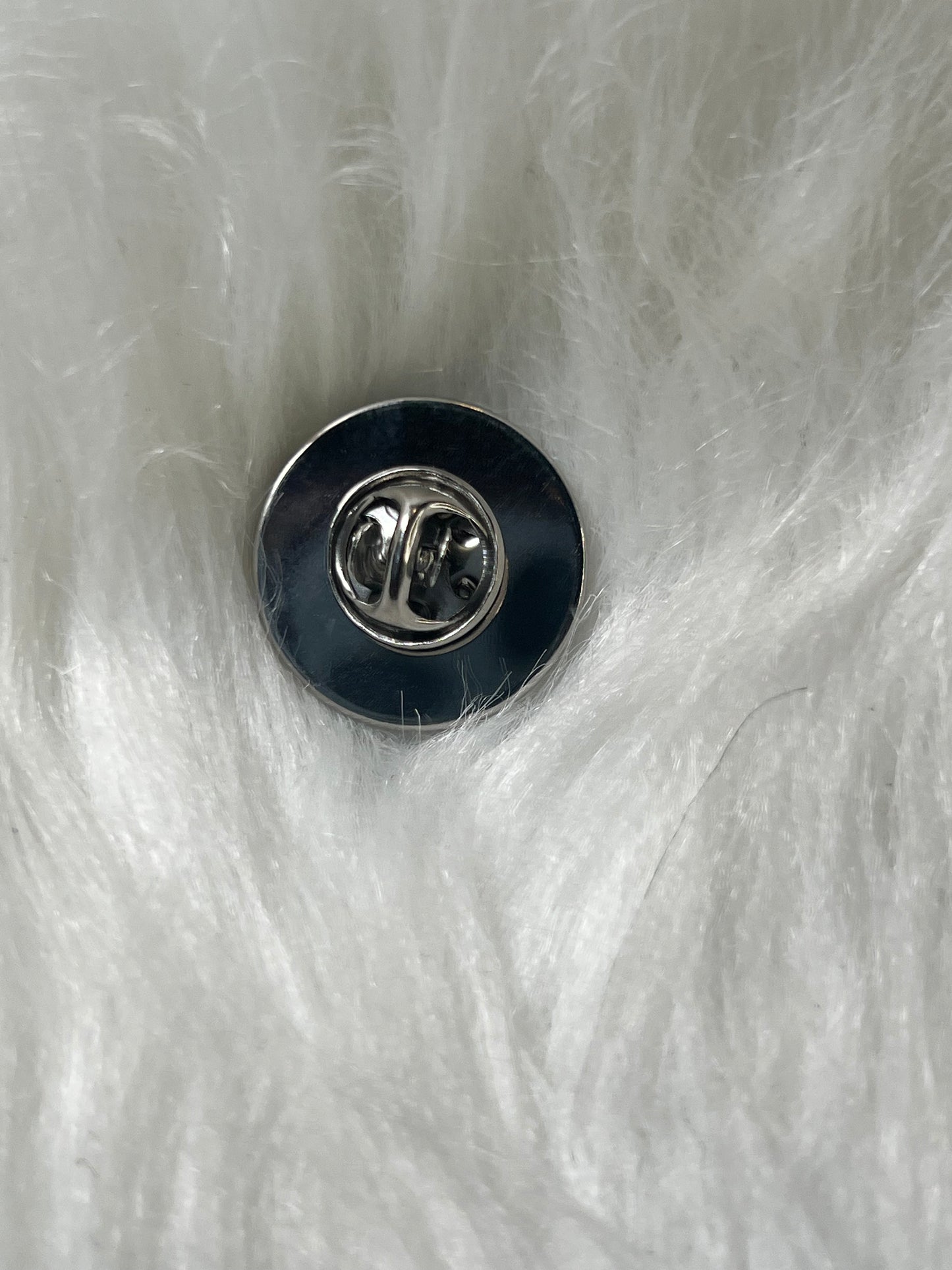 Chris Breezy Pin small Pin