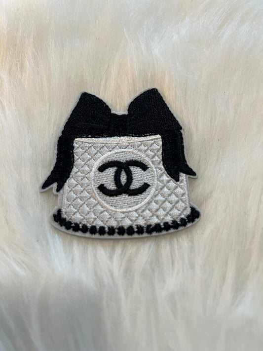 CC Cake Black white