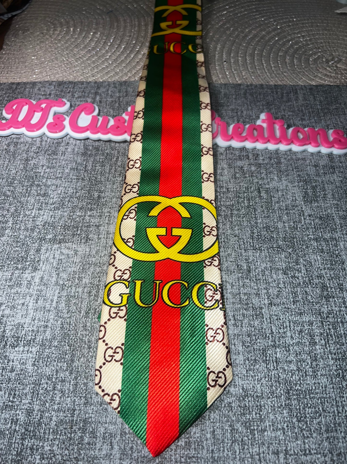 Red & Green Stripe Fashion Tie – Style