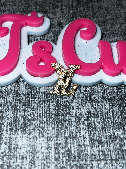 Crystal Letter Charm Pendant – Gold Rhinestone Fashion Accessory