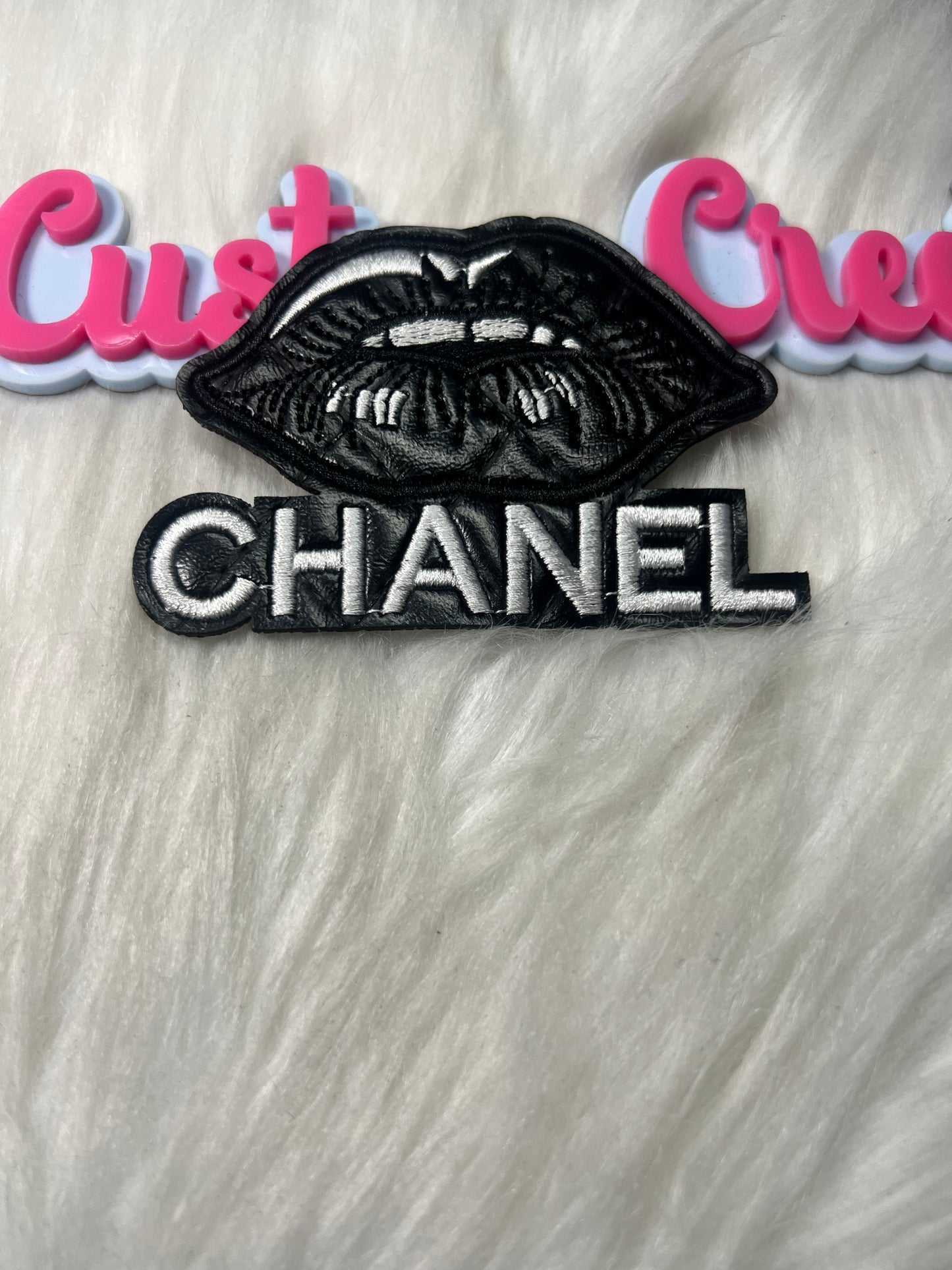 Lip Patch – Iron-On Patch for Hats, Jackets & DIY Crafts