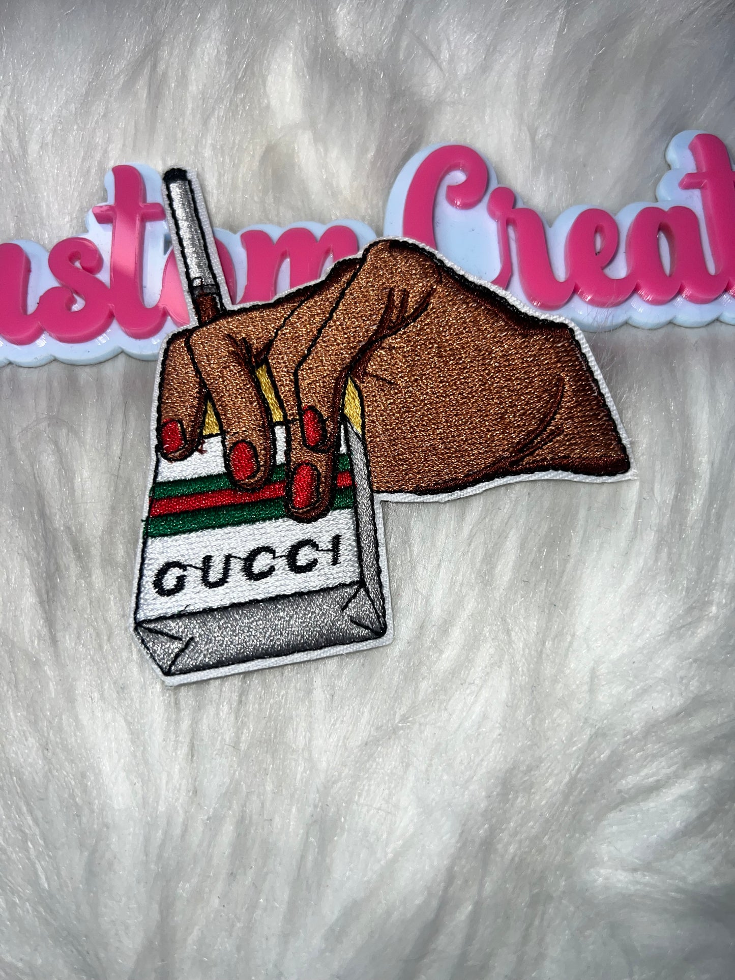 👜 Fashion Hand & Bag Embroidered Patch (Iron-On)